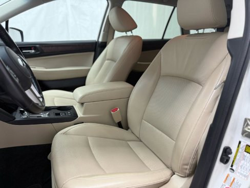 Used 2015 Subaru Outback 2.5i Limited image 9