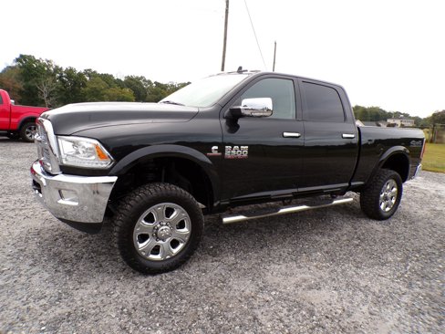 Used 2018 RAM 2500 Laramie w/ Off Road Package image 14