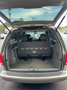 Used 1999 Chrysler Town & Country LX image 13