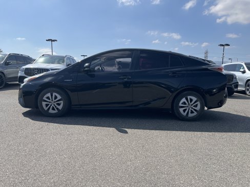 Used 2017 Toyota Prius image 5