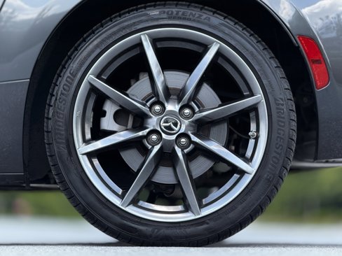 Used 2019 MAZDA MX-5 Miata RF Grand Touring w/ GT-S Package image 18
