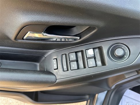 Used 2018 Chevrolet Trax LT w/ LT Convenience Package image 13