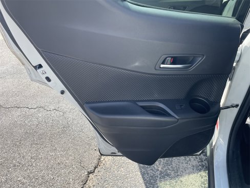 Used 2020 Toyota C-HR image 22