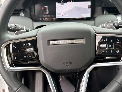 New 2024 Land Rover Discovery Sport S image 27