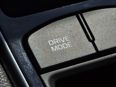 Used 2017 Hyundai Sonata Sport image 9