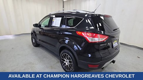 Used 2013 Ford Escape Titanium w/ Class II Trailer Tow Pkg image 10