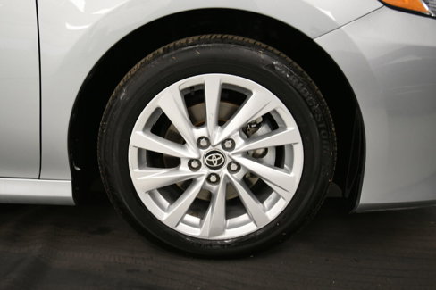 Used 2023 Toyota Camry LE image 28