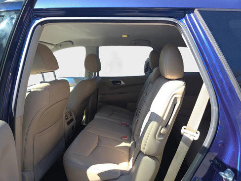 Used 2017 Nissan Pathfinder SL w/ SL Tech Package image 6