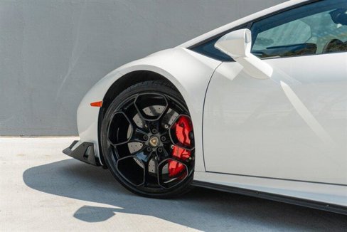 Used 2016 Lamborghini Huracan LP 610-4 image 38