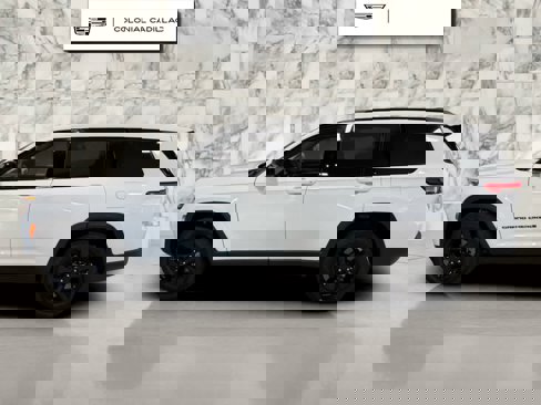Used 2025 Jeep Grand Cherokee L Limited w/ Black Appearance Package image 2