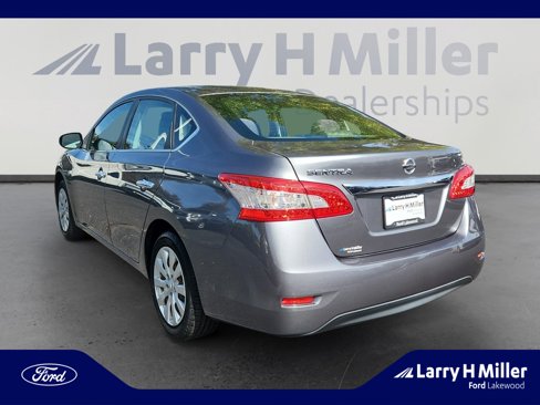 Used 2015 Nissan Sentra S image 3