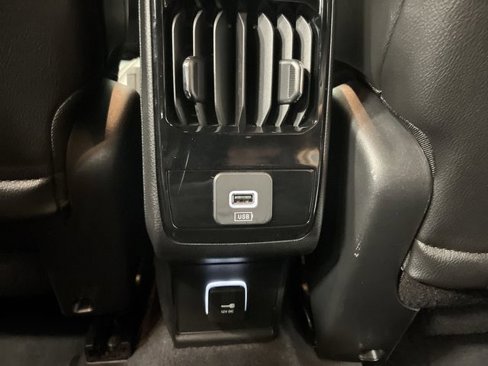 Used 2024 Jeep Compass Limited image 31