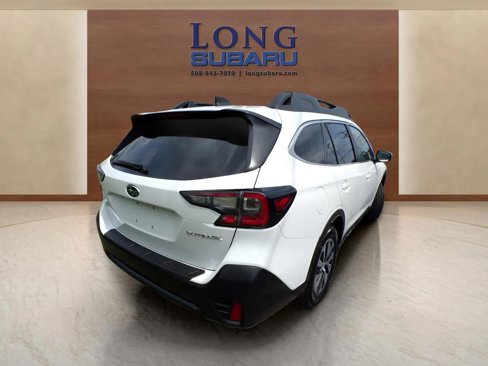 Used 2020 Subaru Outback Premium image 4
