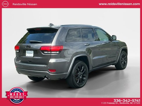 Used 2019 Jeep Grand Cherokee Altitude image 6