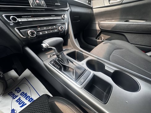 Used 2020 Kia Optima LX image 13