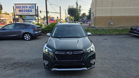 Used 2023 Subaru Forester Touring image 2