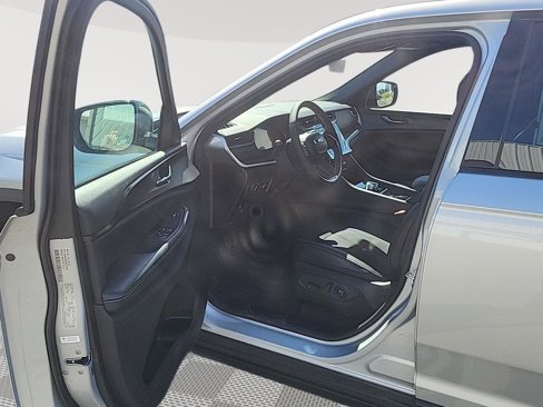 New 2025 Jeep Grand Cherokee Altitude image 25