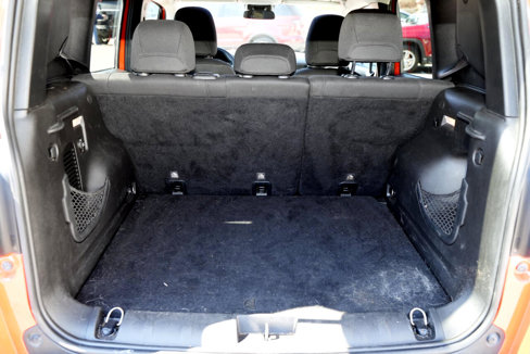 Used 2017 Jeep Renegade Altitude image 19