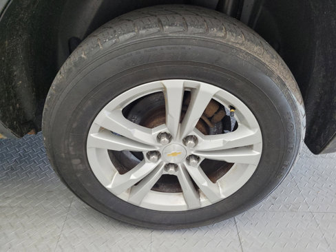 Used 2017 Chevrolet Equinox LS image 31