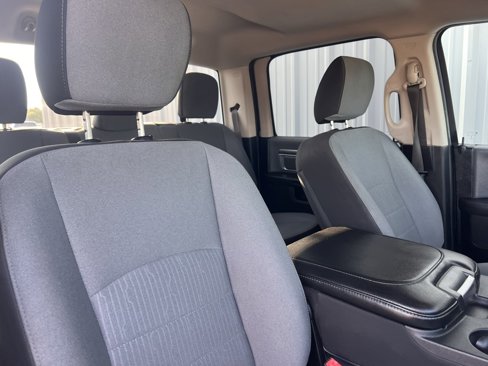 Used 2021 RAM 1500 Classic SLT image 36