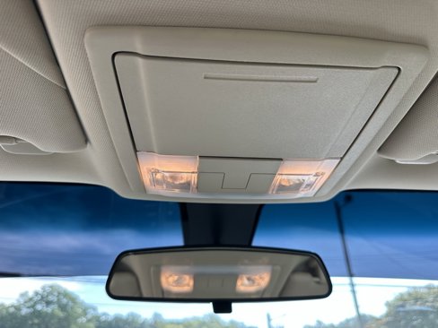 Used 2019 Ford Taurus SE image 29