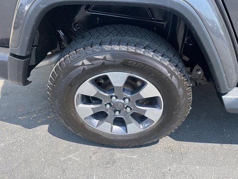 Used 2021 Jeep Wrangler Unlimited Sahara w/ Uconnect 4C Nav & Sound Group image 9