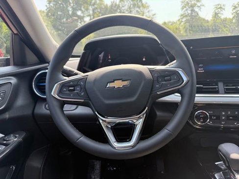 New 2025 Chevrolet Trax LT w/ Driver Confidence Package image 22
