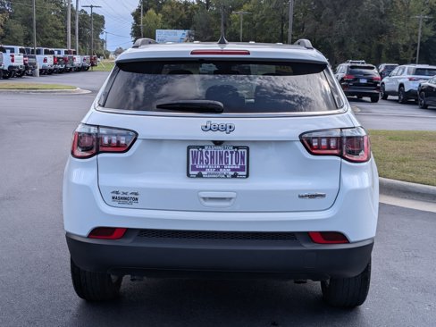 Used 2023 Jeep Compass Latitude image 6