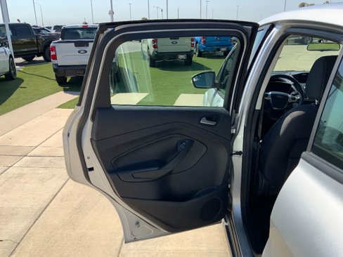 Used 2015 Ford C-MAX SE image 21