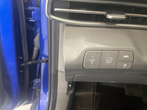 Used 2023 Hyundai Elantra Blue image 13