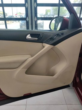 Used 2016 Volkswagen Tiguan S image 22