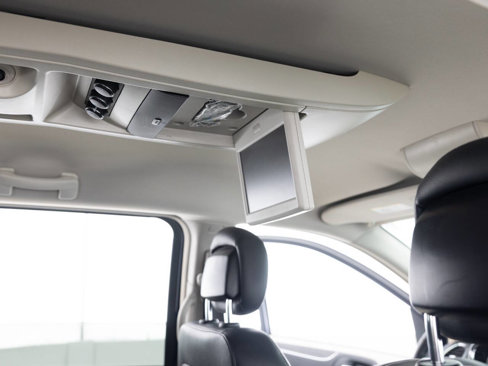 Used 2016 Chrysler Town & Country Touring image 33