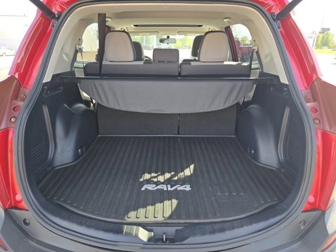 Used 2015 Toyota RAV4 XLE image 25