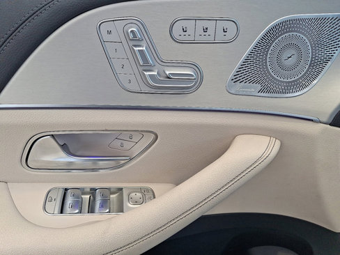 Used 2020 Mercedes-Benz GLE 350 4MATIC image 11