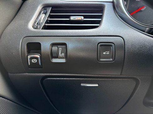 Used 2019 Chevrolet Impala LT image 25