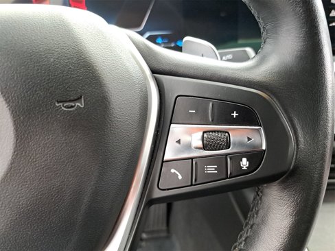 Used 2023 BMW 330e xDrive image 19