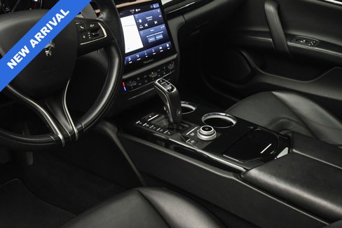 Used 2022 Maserati Quattroporte Modena Q4 image 38