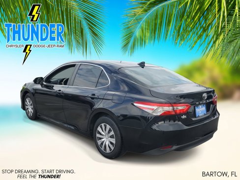 Used 2020 Toyota Camry L image 3