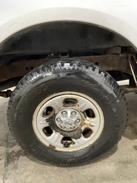Used 2009 Nissan Frontier XE w/ XE Preferred Pkg image 6