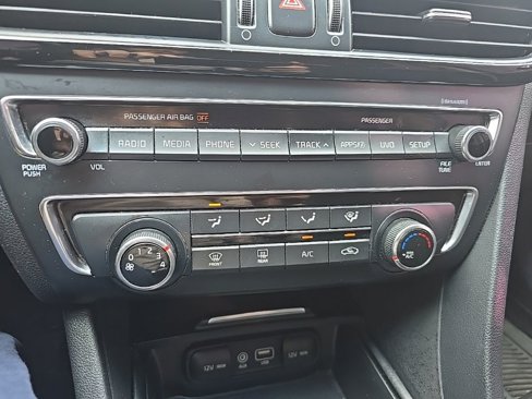 Used 2018 Kia Optima LX image 16
