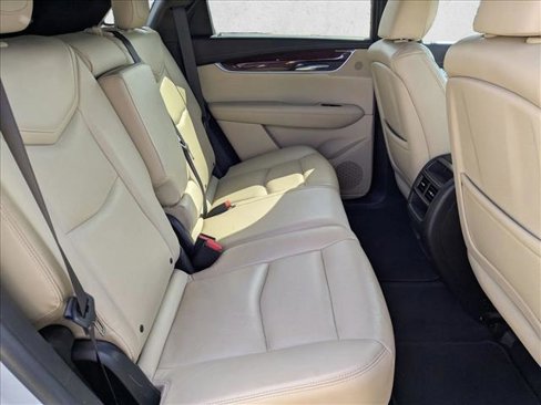 Used 2017 Cadillac XT5 Luxury w/ Driver Awareness Package image 16