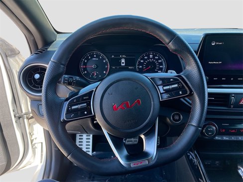 Used 2022 Kia Forte GT w/ GT Technology Package image 11