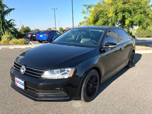 Used 2017 Volkswagen Jetta SE image 7