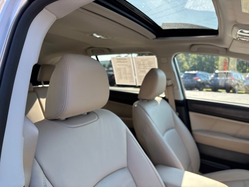 Used 2018 Subaru Outback 3.6R Limited image 47