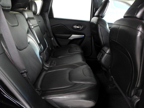 Used 2018 Jeep Cherokee Trailhawk w/ Quick Order Package 27L image 49