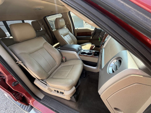 Used 2010 Ford F150 Lariat image 10