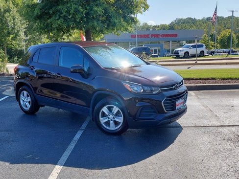 Used 2021 Chevrolet Trax LS w/ Tint and Cruise Package image 2