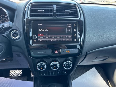 Used 2018 Mitsubishi Outlander Sport SEL image 31