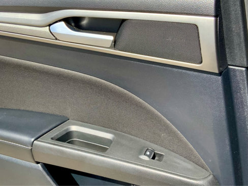 Used 2019 Ford Fusion SE image 55
