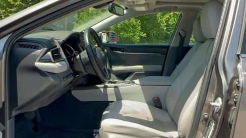Used 2021 Toyota Camry XLE image 25